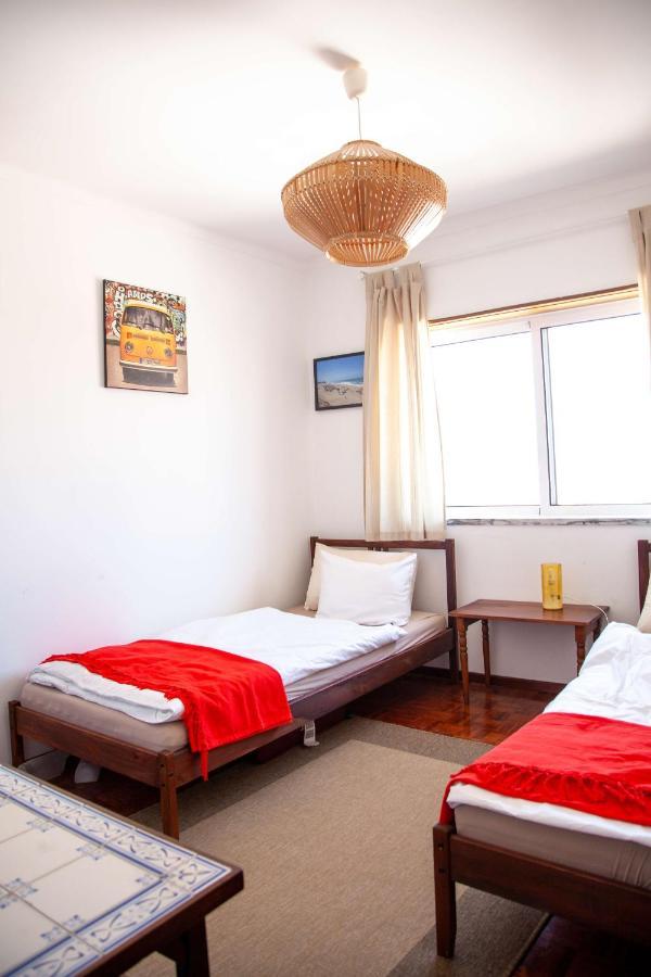 Penthouse Apartment, City Center Калдаш-да-Раїня Екстер'єр фото